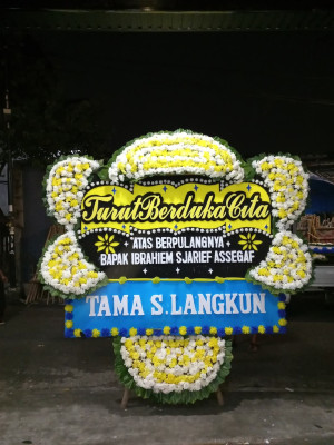 Papan Bunga Duka di Aru Selatan Timur